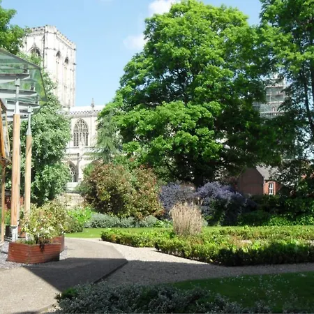 Apartman 11 Talbot Court