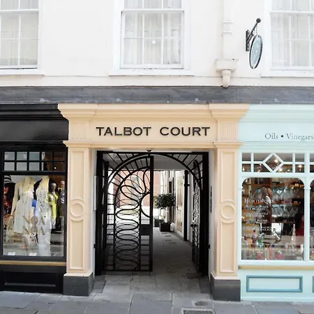 11 Talbot Court يورك