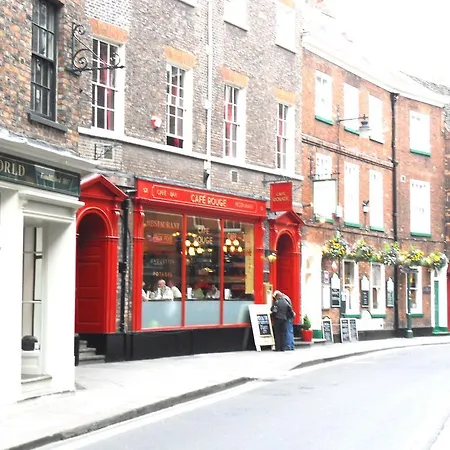 11 Talbot Court * York