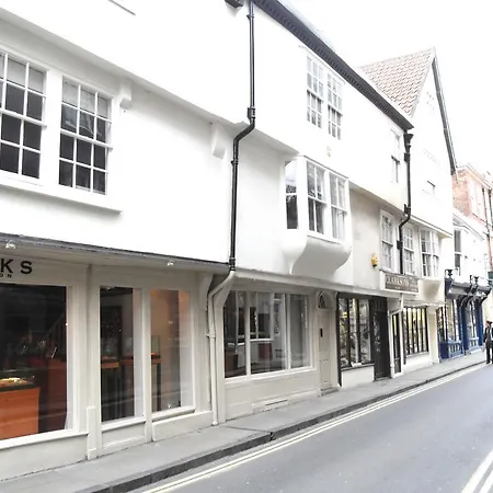 11 Talbot Court * York