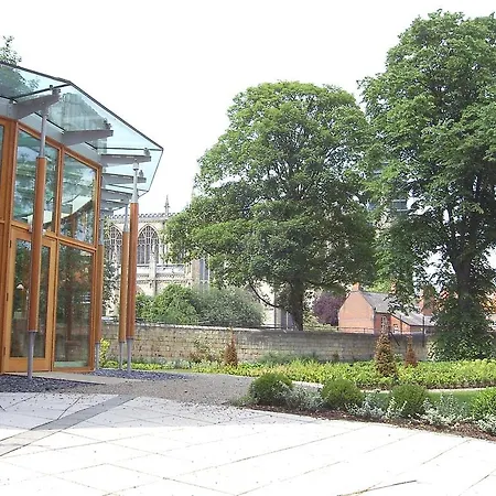 11 Talbot Court Apartment *