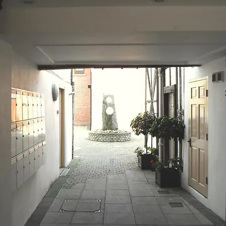 11 Talbot Court *