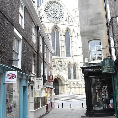 11 Talbot Court *