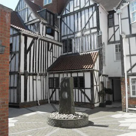 11 Talbot Court York